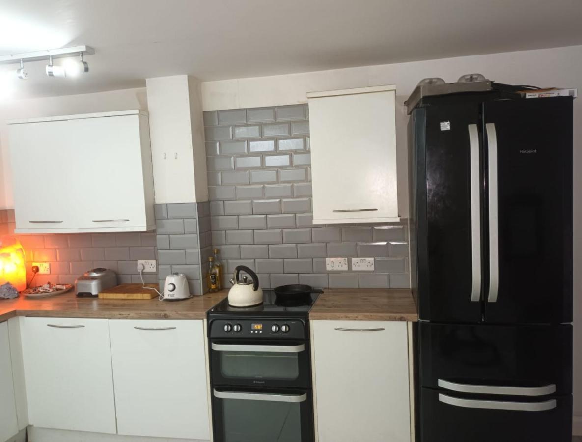 Cosy Modern Apartment In Central Bristol Near Stokes Croft Exterior photo